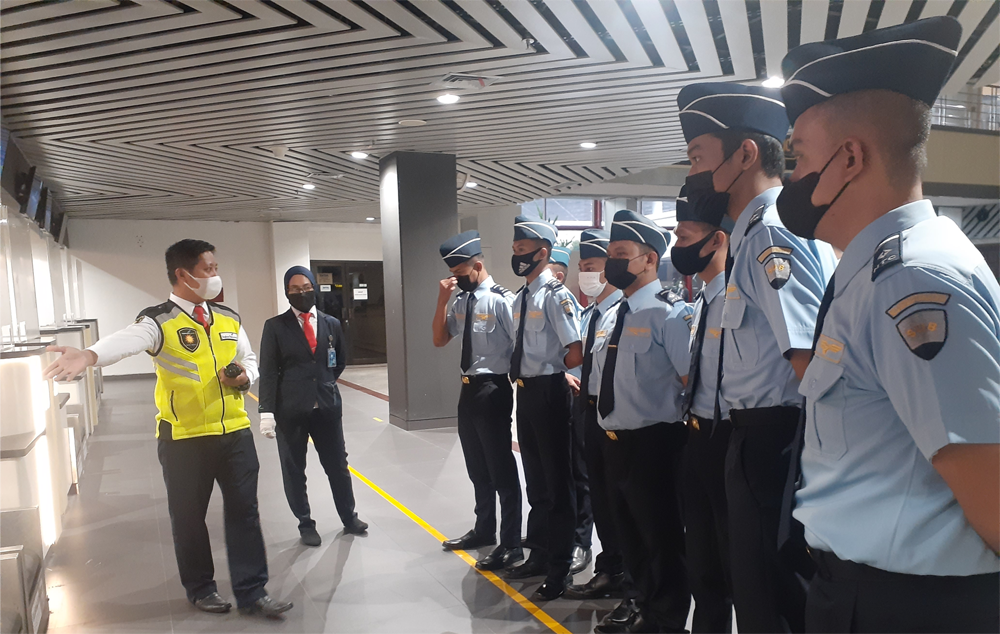Tugas Tenaga Keamanan Penerbangan Atau AVSEC